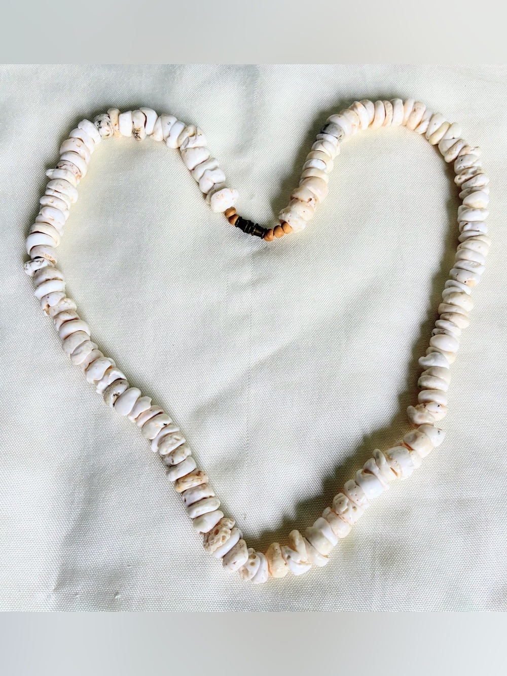Hawaiian Puka Shell Necklace 17” Long White Shell Beads Vintage Surfer Necklace